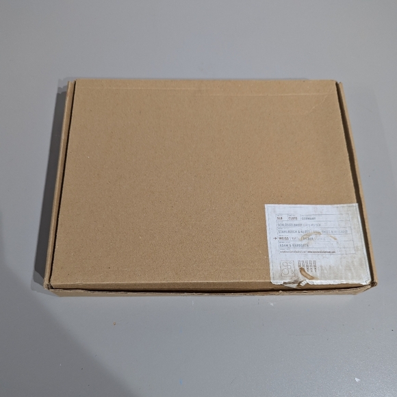 Adam & Harborth designer key holder - Picture 10 of 11